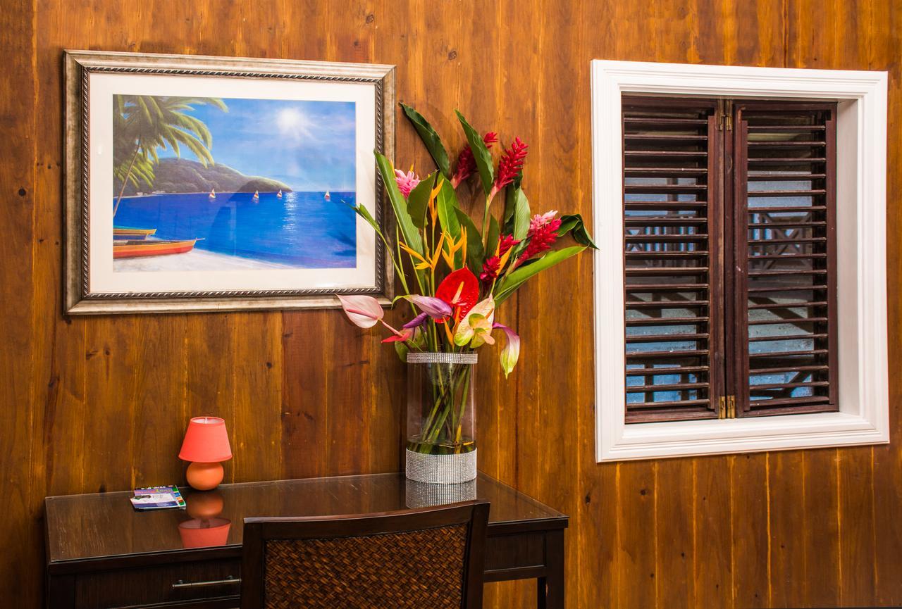 Heavenly Suites La Feuillet Eksteriør billede