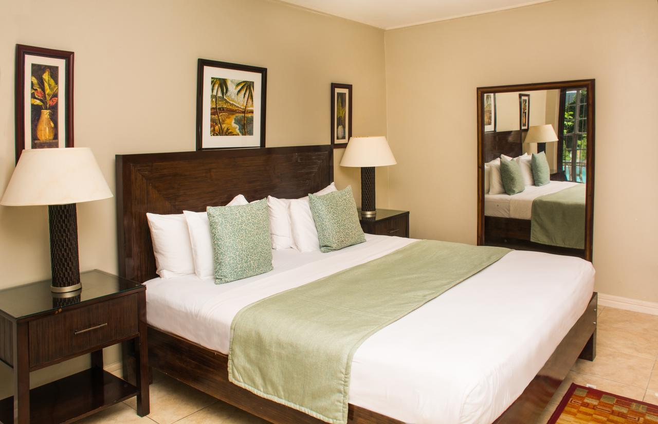 Heavenly Suites La Feuillet Eksteriør billede